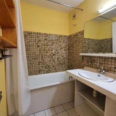 Daire Meijotel A By Interhome Les Deux Alpes
